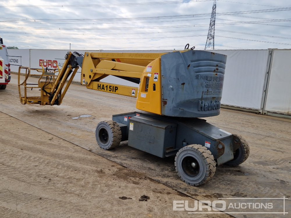 2011 Haulotte HA15IP - Aerial platform: picture 3 2011 Haulotte HA15IP - Aerial platform: picture 3