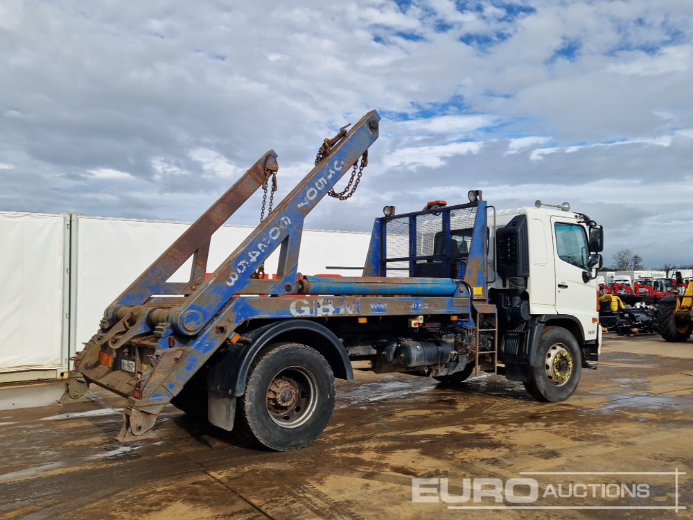 2011 Hino 500 - Skip loader truck: picture 5 2011 Hino 500 - Skip loader truck: picture 5