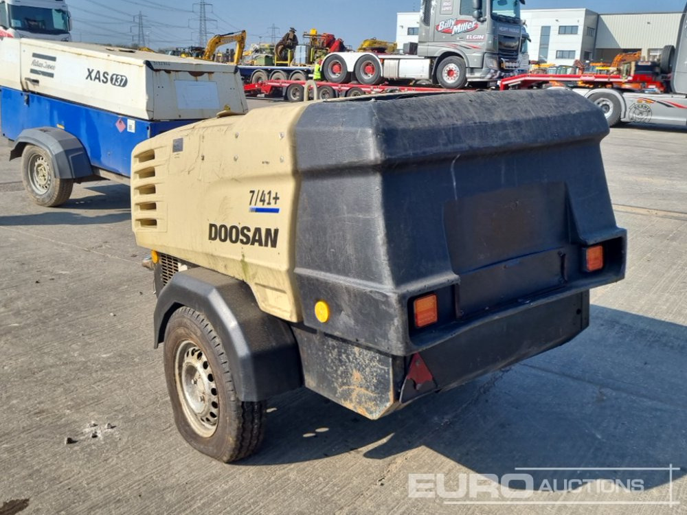 2012 Doosan 741+ - Air compressor: picture 3 2012 Doosan 741+ - Air compressor: picture 3