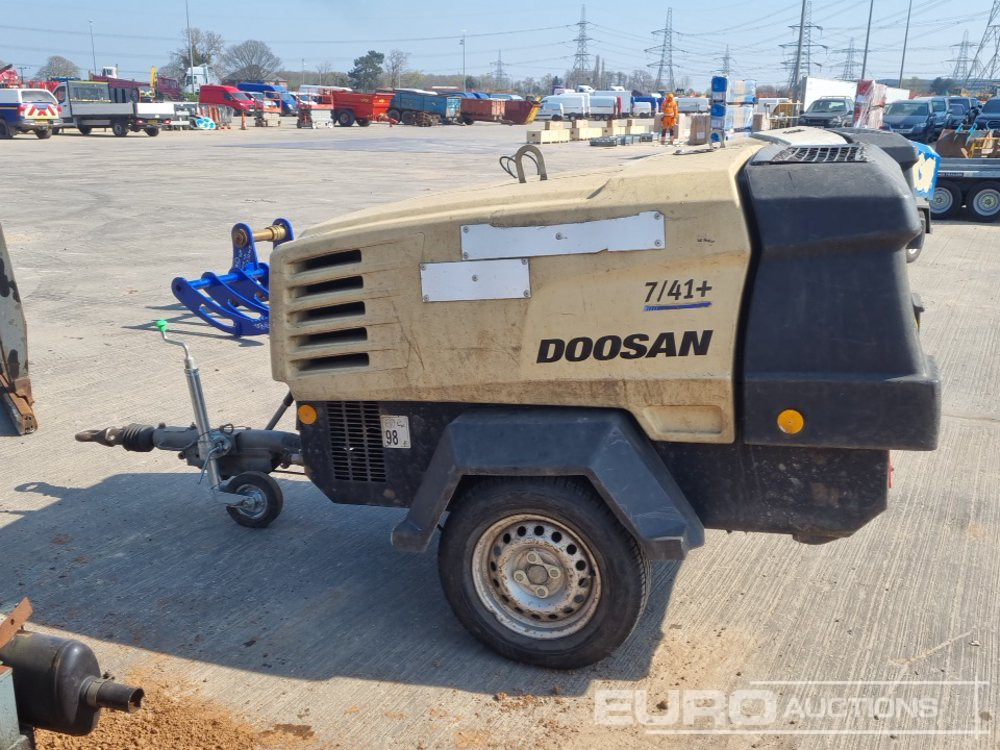 2012 Doosan 741+ - Air compressor: picture 2 2012 Doosan 741+ - Air compressor: picture 2