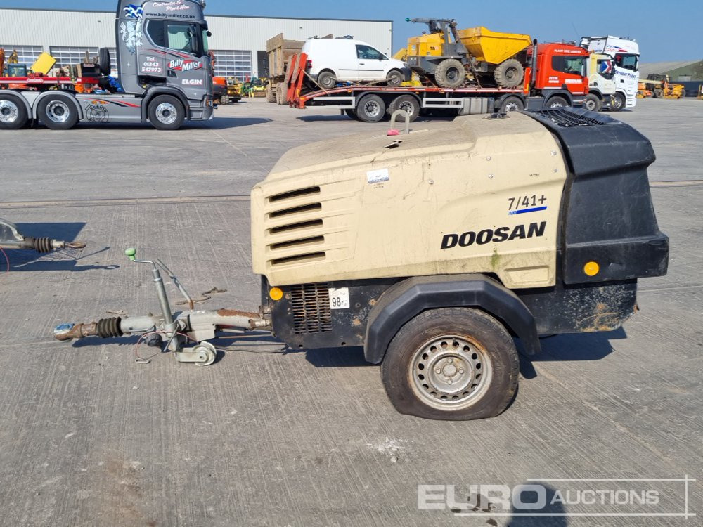 2012 Doosan 741+ - Air compressor: picture 2 2012 Doosan 741+ - Air compressor: picture 2