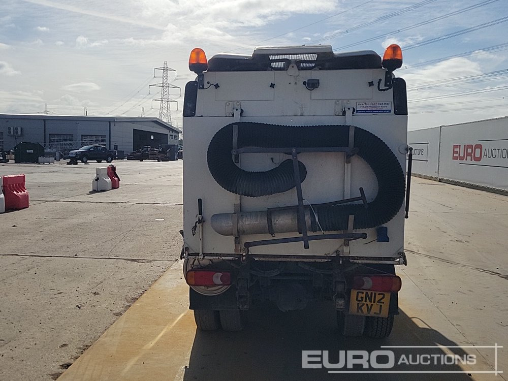 2012 Scarab 4x2 Road Sweeper, Reverse Camera, A/C - Road sweeper: picture 4 2012 Scarab 4x2 Road Sweeper, Reverse Camera, A/C - Road sweeper: picture 4