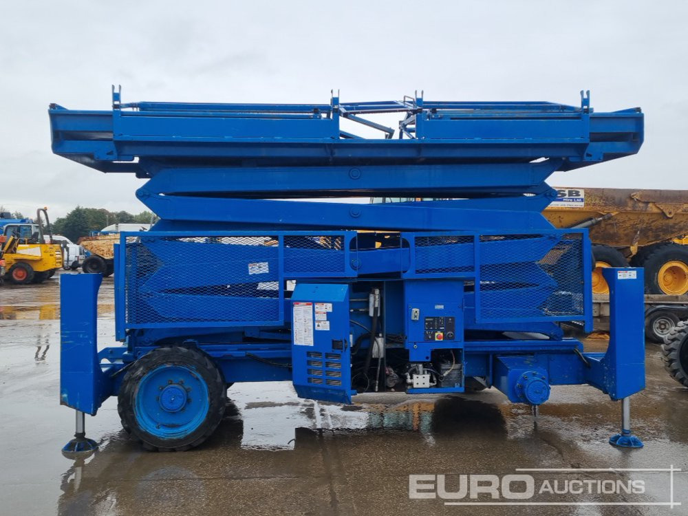 2013 Genie GS4390 - Aerial platform: picture 2 2013 Genie GS4390 - Aerial platform: picture 2