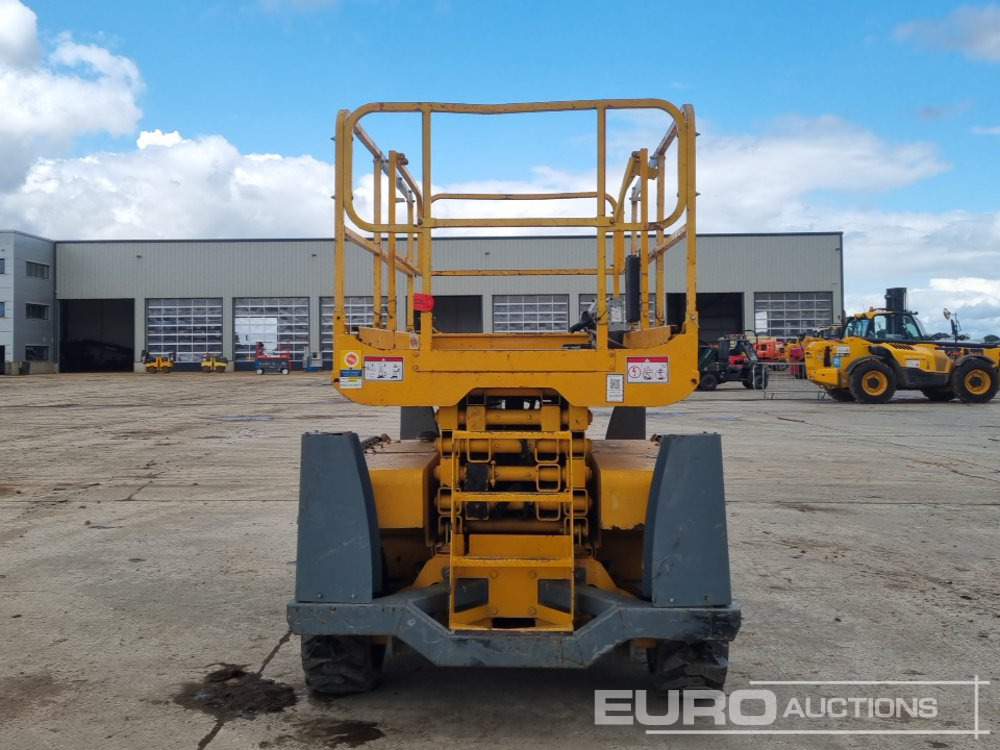 2013 Haulotte Compact 12DX - Aerial platform: picture 4 2013 Haulotte Compact 12DX - Aerial platform: picture 4