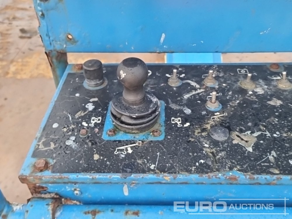 Aerial platform 2014 Genie S45: picture 31