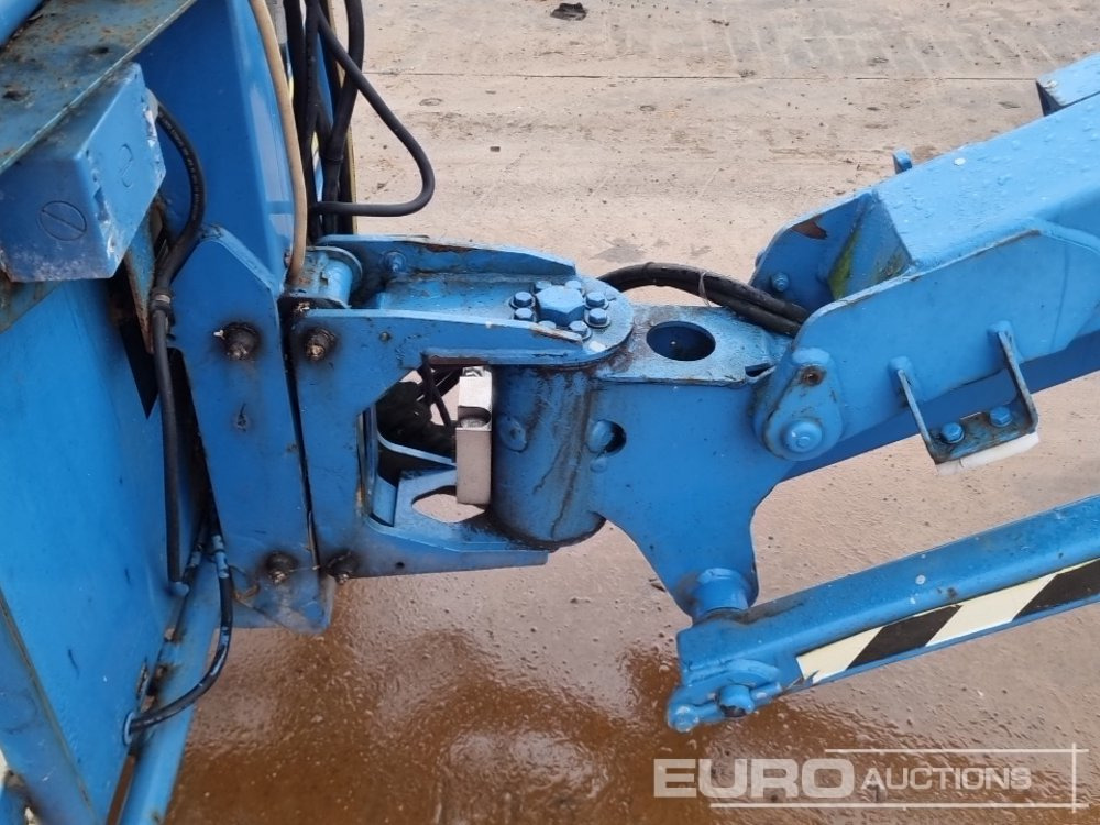 Aerial platform 2014 Genie S45: picture 21