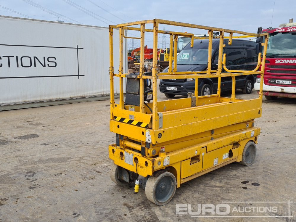 2014 Haulotte Compact 8 - Aerial platform: picture 1 2014 Haulotte Compact 8 - Aerial platform: picture 1