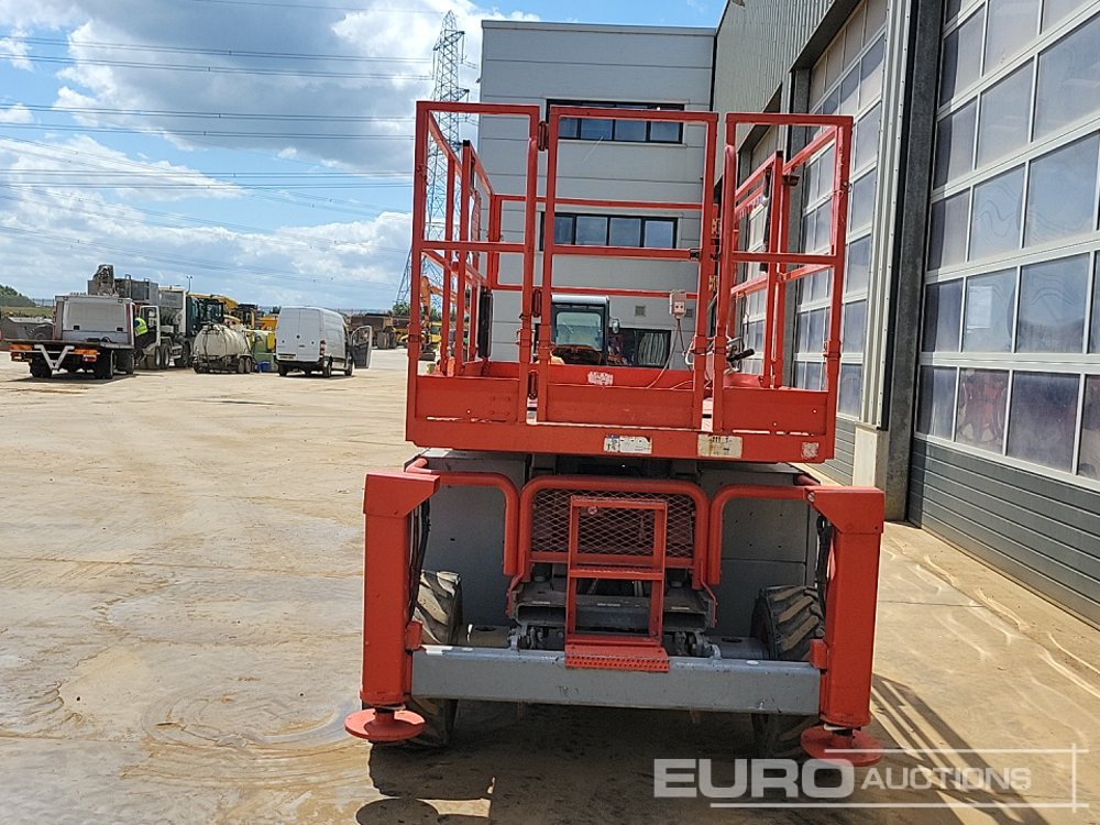2014 SkyJack SJ6826RT - Aerial platform: picture 4 2014 SkyJack SJ6826RT - Aerial platform: picture 4