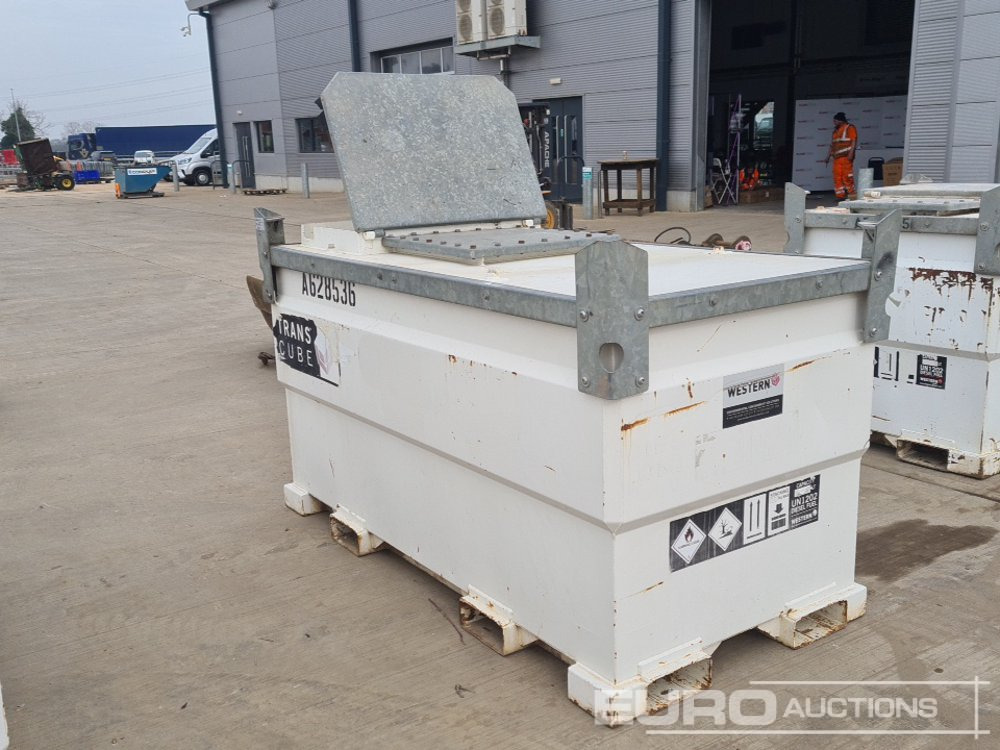 2014 Western 2000 Litre - Storage tank: picture 5 2014 Western 2000 Litre - Storage tank: picture 5