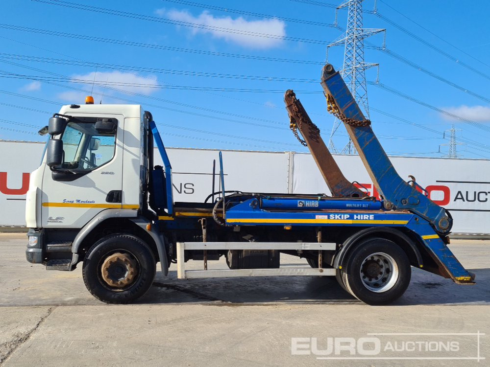 2015 DAF LF220 - Skip loader truck: picture 2 2015 DAF LF220 - Skip loader truck: picture 2