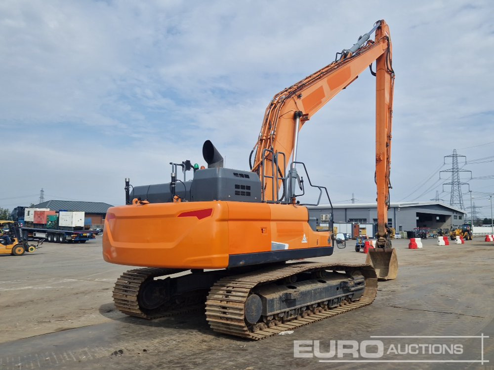 2015 Doosan DX300LC-5 - Crawler excavator: picture 5 2015 Doosan DX300LC-5 - Crawler excavator: picture 5