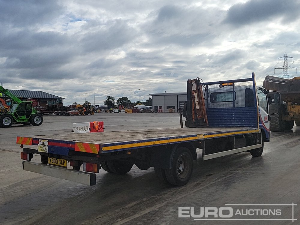 2015 Isuzu NPR - Dropside/ Flatbed truck: picture 5 2015 Isuzu NPR - Dropside/ Flatbed truck: picture 5