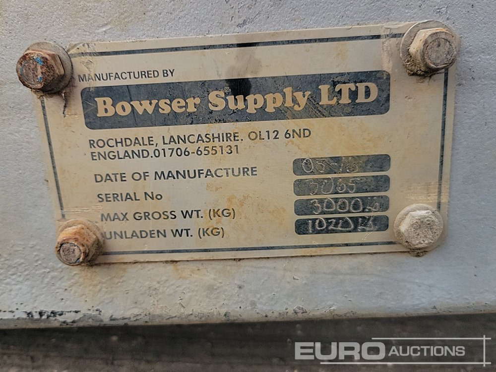 Storage tank 2016 Bowser Supply 2000 Litre Single Axle Bunded Fuel Bowser, Manual Pump: picture 22 Storage tank 2016 Bowser Supply 2000 Litre Single Axle Bunded Fuel Bowser, Manual Pump: picture 22