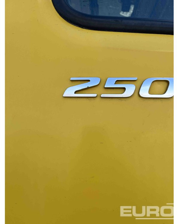 2016 DAF CF250 - Curtainsider truck: picture 5 2016 DAF CF250 - Curtainsider truck: picture 5