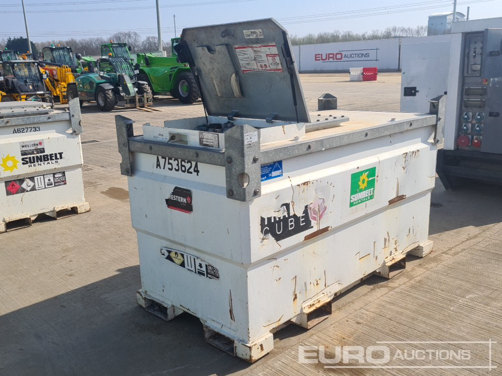 2016 Western 2000 Litre - Storage tank: picture 3 2016 Western 2000 Litre - Storage tank: picture 3