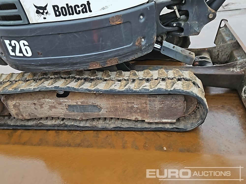 Mini excavator 2017 Bobcat E26: picture 15