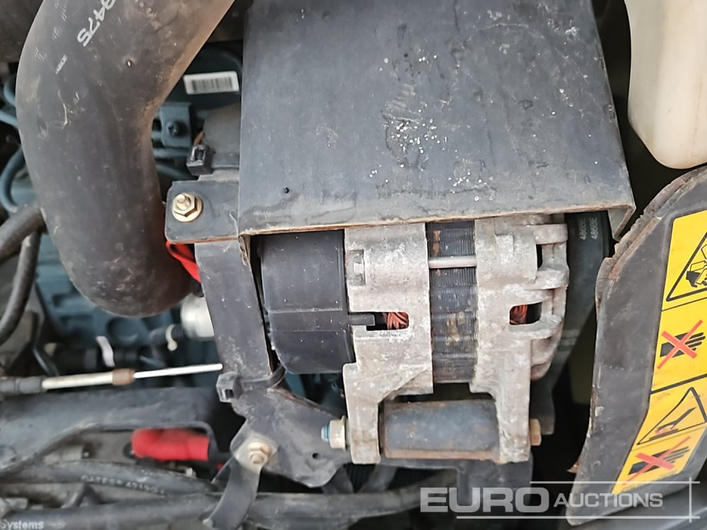 Mini excavator 2017 Bobcat E26: picture 27