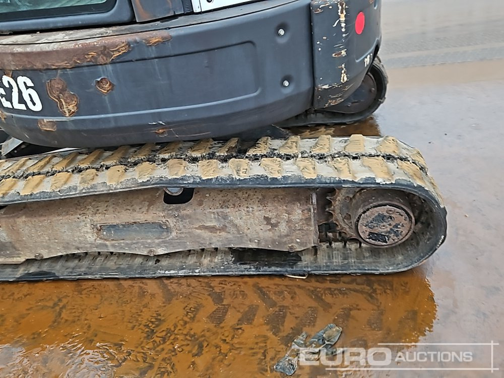 Mini excavator 2017 Bobcat E26: picture 11