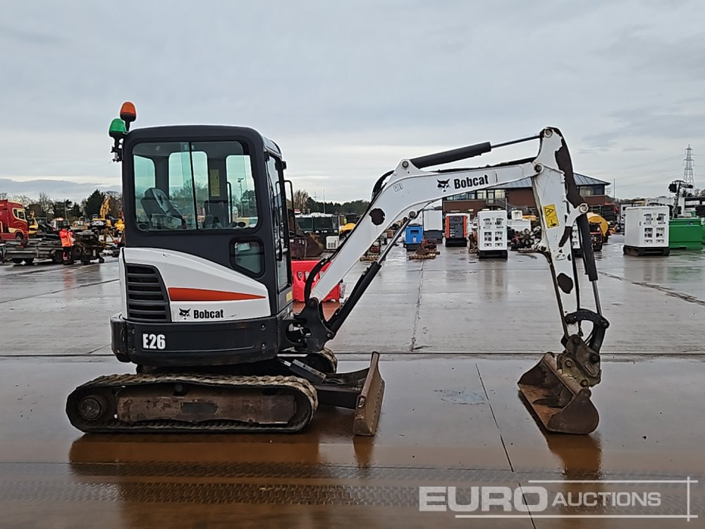 Mini excavator 2017 Bobcat E26: picture 6