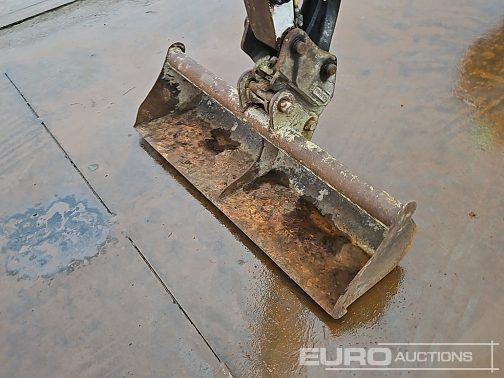 Mini excavator 2017 Bobcat E26: picture 20