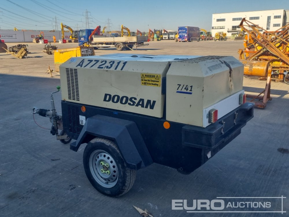 2017 Doosan 741 - Air compressor: picture 3 2017 Doosan 741 - Air compressor: picture 3