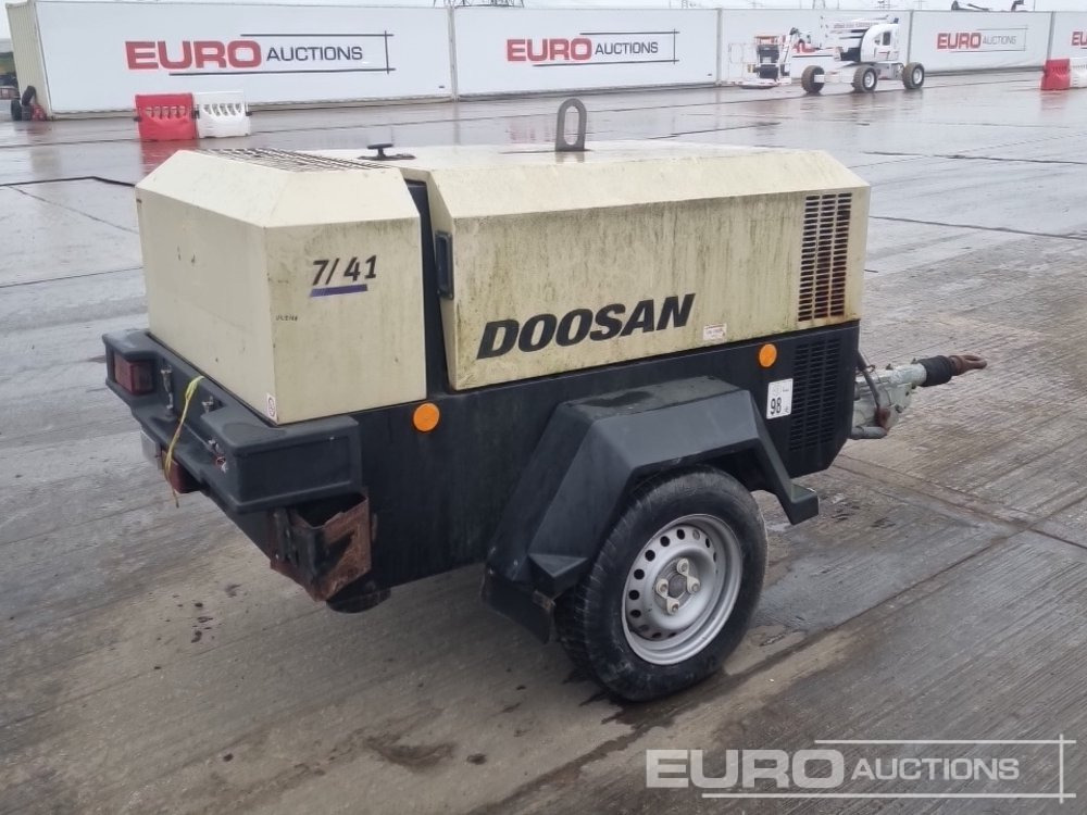 2017 Doosan 741 - Air compressor: picture 5 2017 Doosan 741 - Air compressor: picture 5