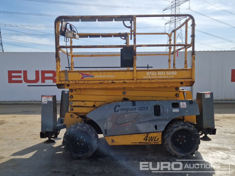 2017 Haulotte Compact 12 DX - Aerial platform: picture 2 2017 Haulotte Compact 12 DX - Aerial platform: picture 2