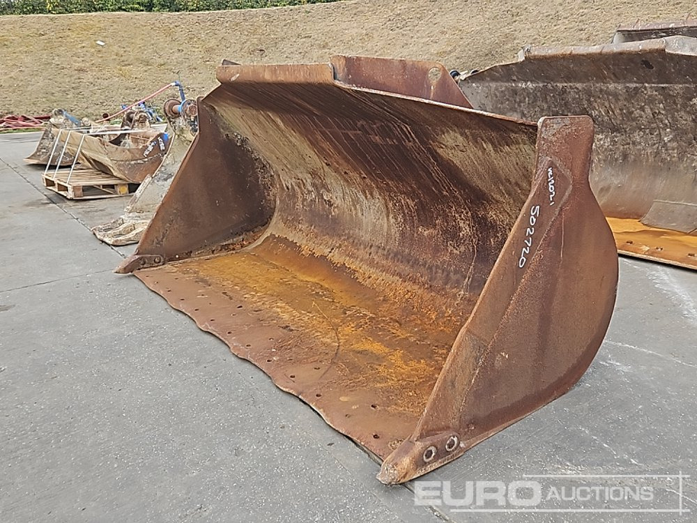 2017 JCB 108" Loading Bucket to suit Telehandler - Bucket: picture 1 2017 JCB 108" Loading Bucket to suit Telehandler - Bucket: picture 1