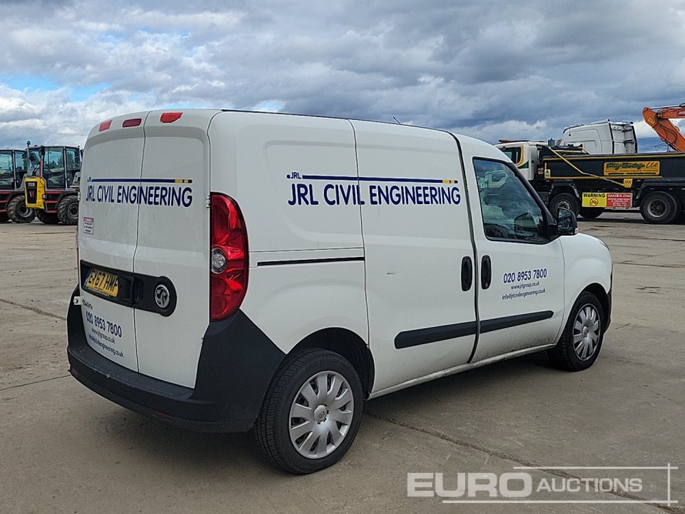 2017 Vauxhall Combo - Combi van: picture 5 2017 Vauxhall Combo - Combi van: picture 5