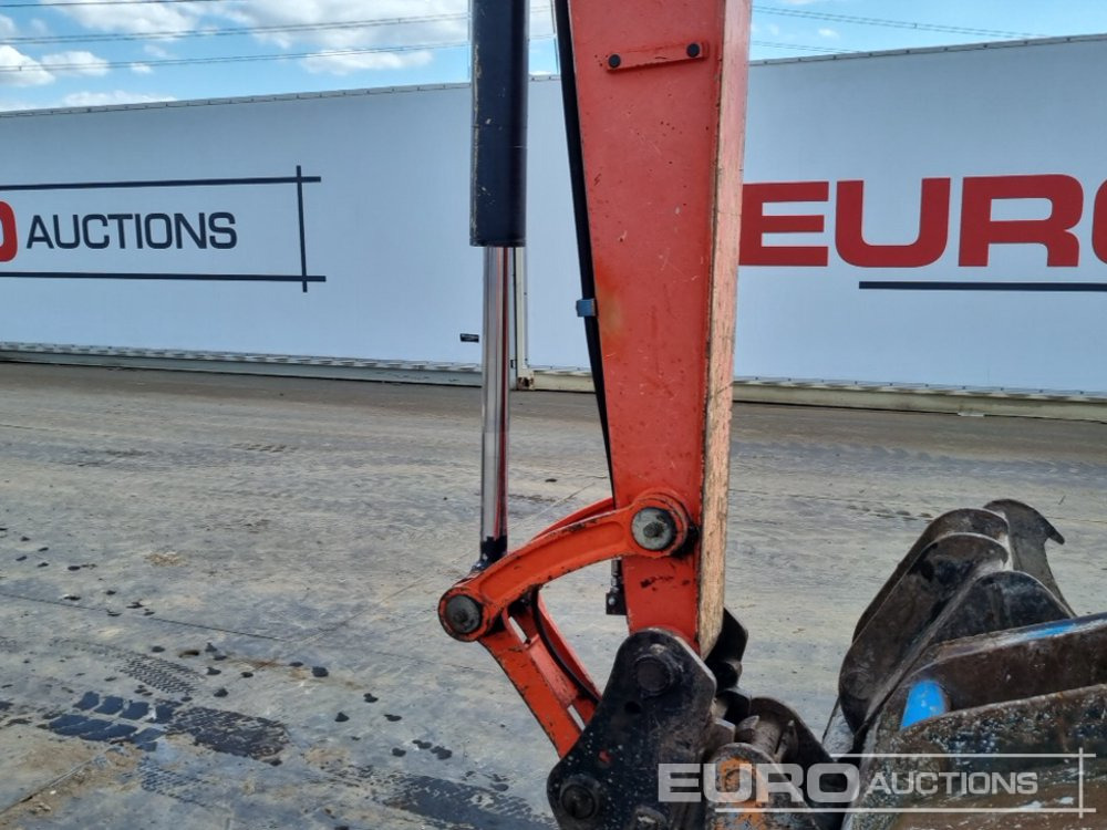 Mini excavator 2018 Kubota KX080-4A: picture 20