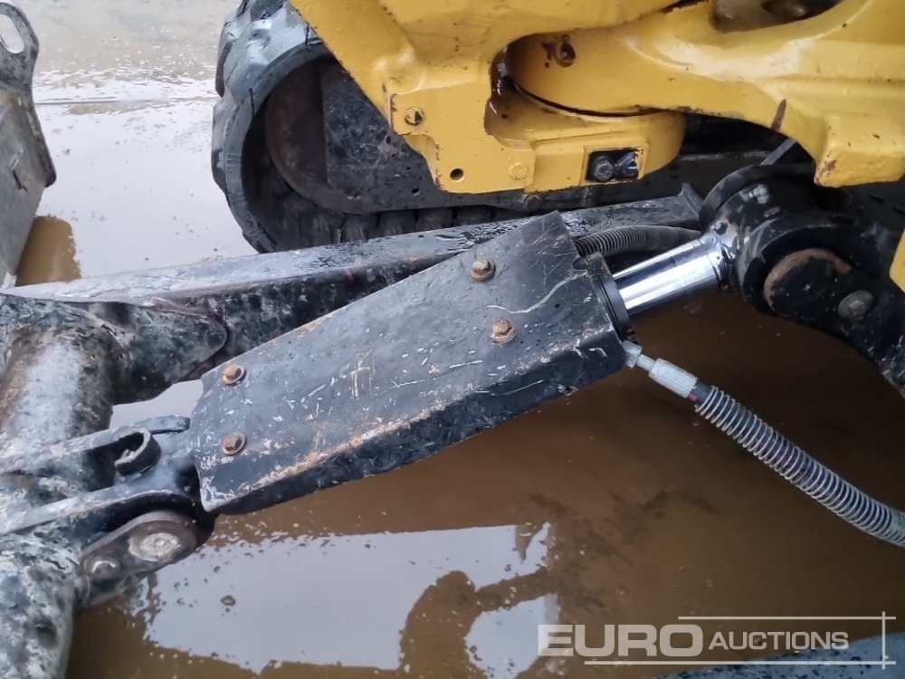 Mini excavator 2019 CAT 305E2: picture 25