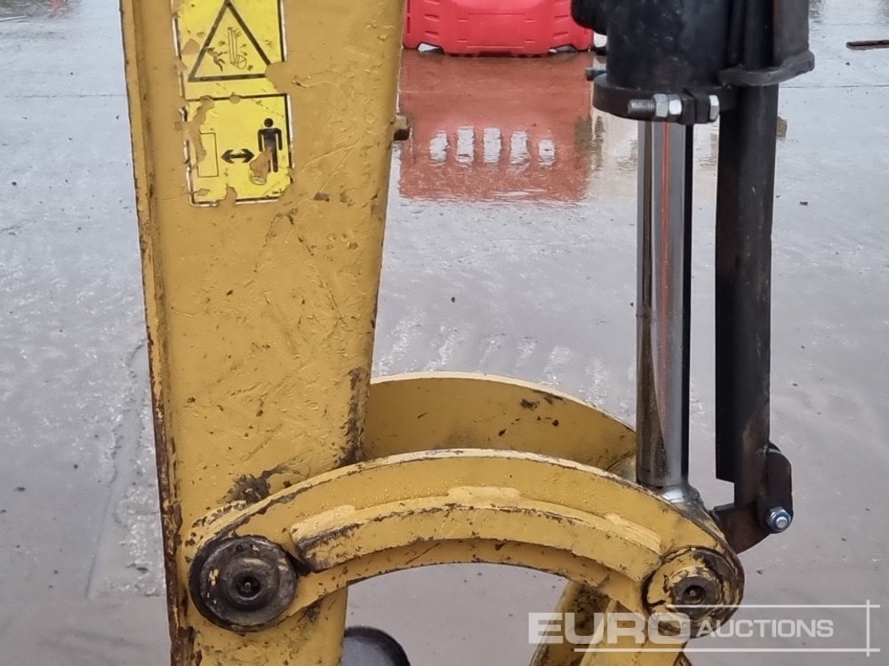 Mini excavator 2019 CAT 305E2: picture 24