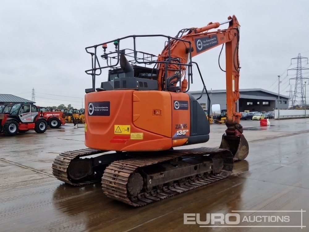 2019 Hitachi ZX135US-6 - Crawler excavator: picture 5 2019 Hitachi ZX135US-6 - Crawler excavator: picture 5
