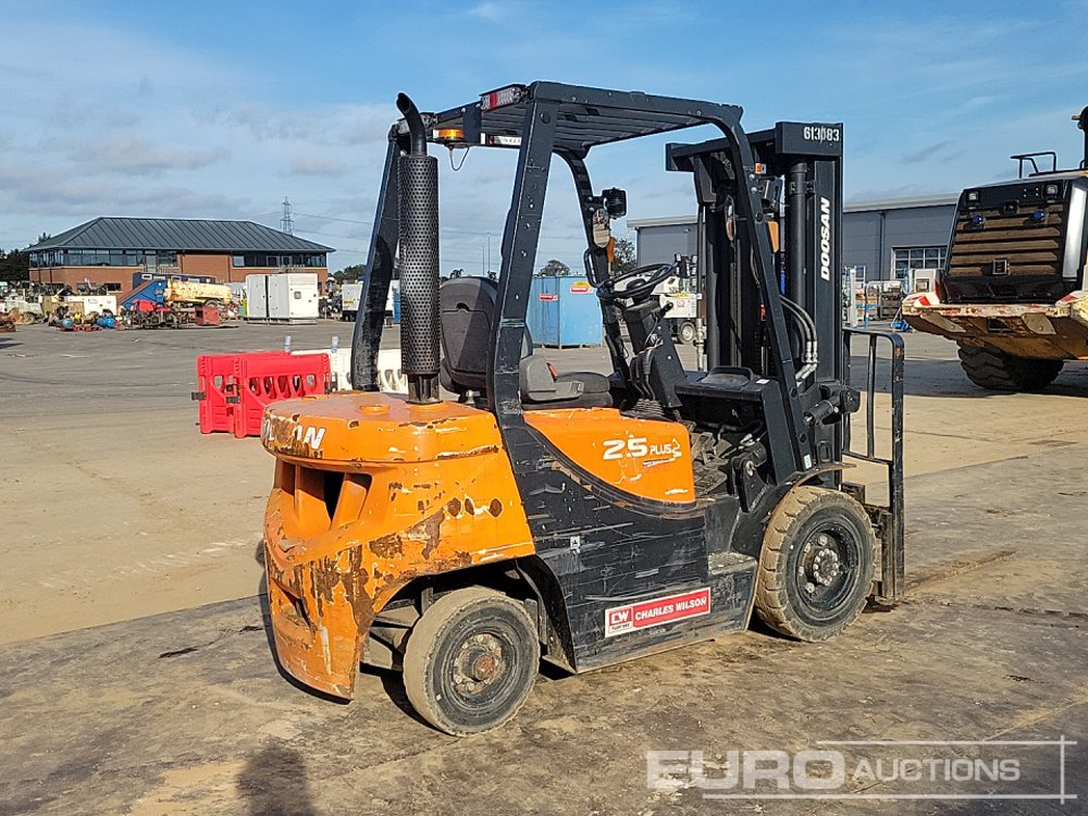 2021 Doosan D25GP - Forklift: picture 5 2021 Doosan D25GP - Forklift: picture 5