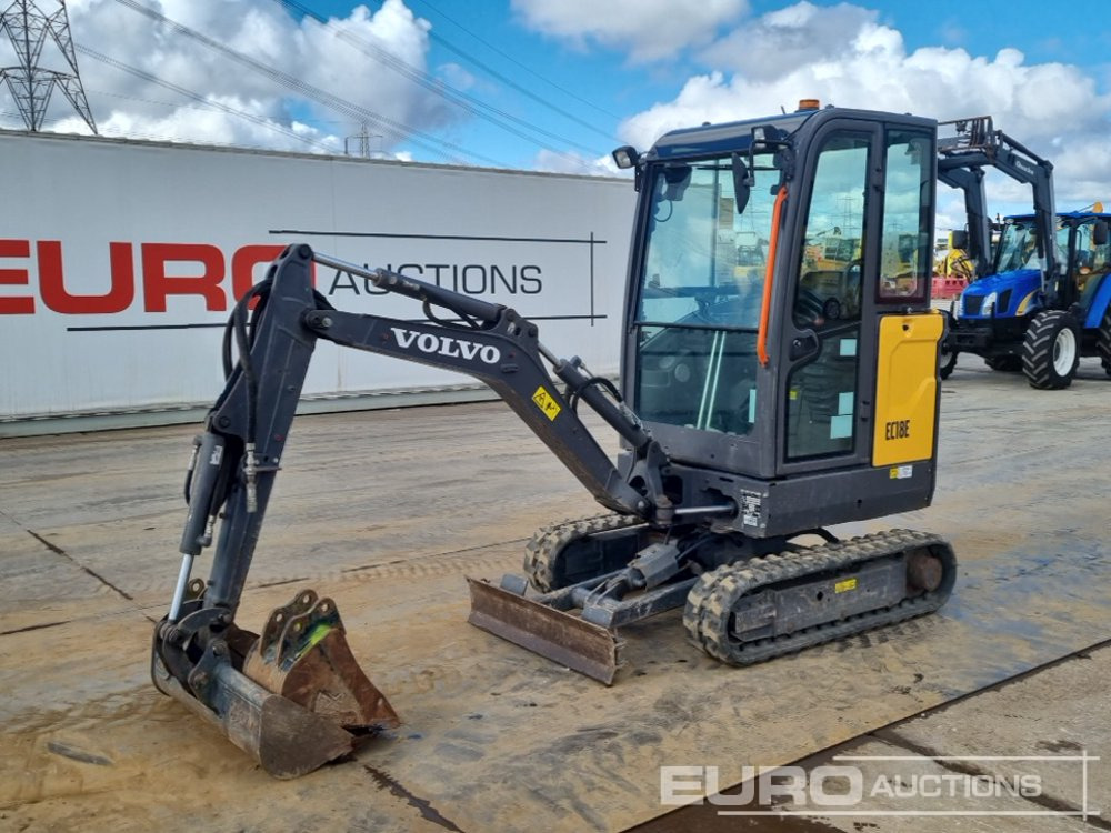 2022 Volvo EC18E - Mini excavator: picture 1 2022 Volvo EC18E - Mini excavator: picture 1