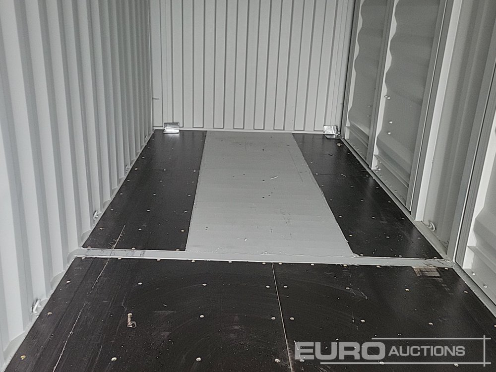 2025 40' x 8' High Cube Container, 4 Side Doors, 1 End Door (Cannot Be Reconsigned) - Shipping container: picture 3 2025 40' x 8' High Cube Container, 4 Side Doors, 1 End Door (Cannot Be Reconsigned) - Shipping container: picture 3