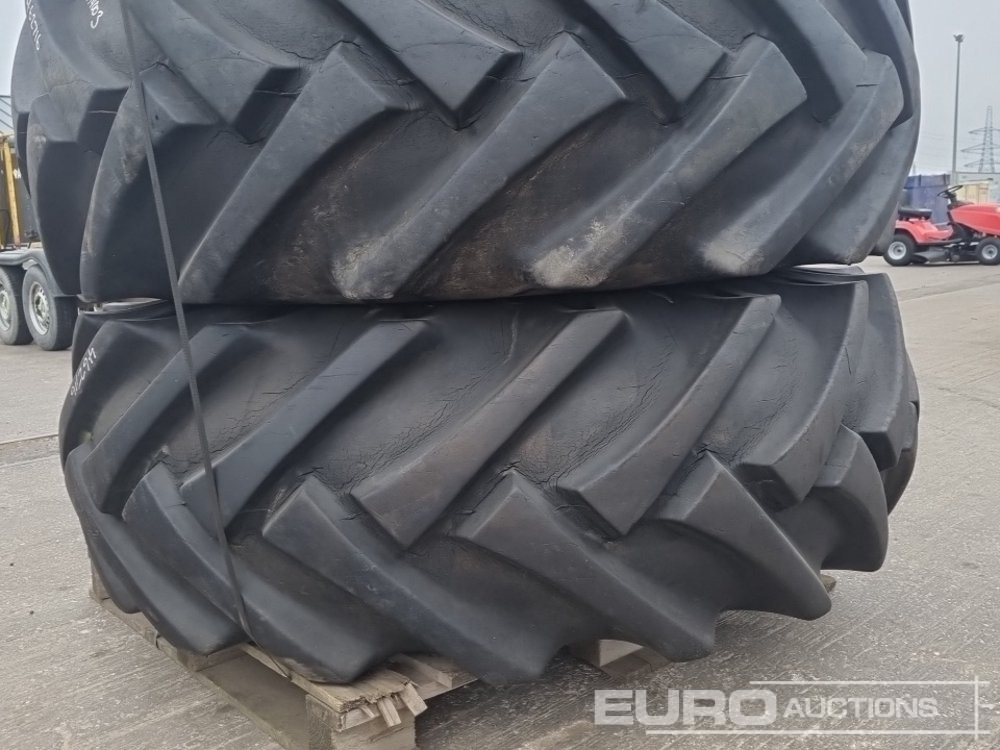 23.1-26 Tyre & Rim (4 of) - Tire: picture 5 23.1-26 Tyre & Rim (4 of) - Tire: picture 5