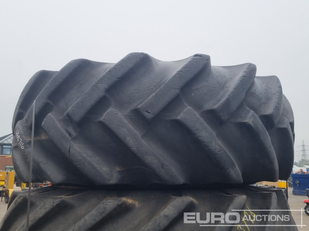 23.1-26 Tyre & Rim (4 of) - Tire: picture 2 23.1-26 Tyre & Rim (4 of) - Tire: picture 2
