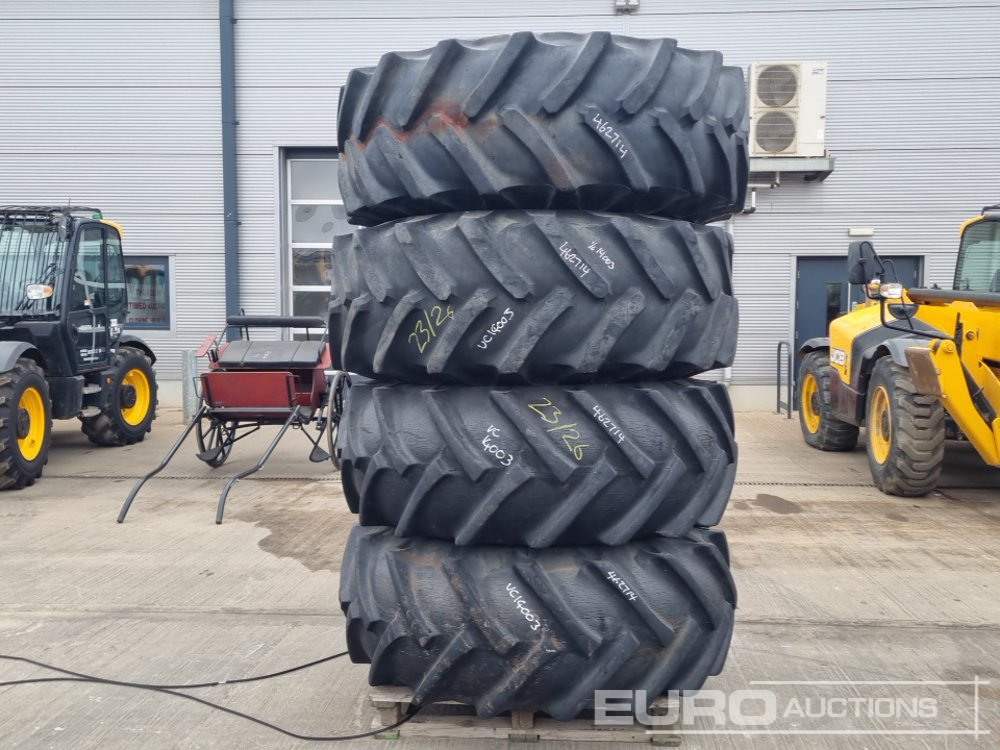 23.1R30 Tyre & Rim (4 of) - Tire: picture 1 23.1R30 Tyre & Rim (4 of) - Tire: picture 1
