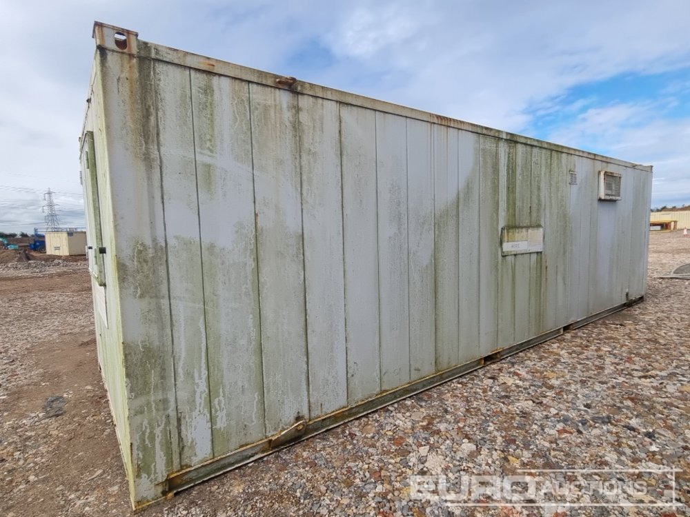 28 x 9’ Eco Welfare Unit, Generator (Cannot Be Reconsigned) - Shipping container: picture 4 28 x 9’ Eco Welfare Unit, Generator (Cannot Be Reconsigned) - Shipping container: picture 4