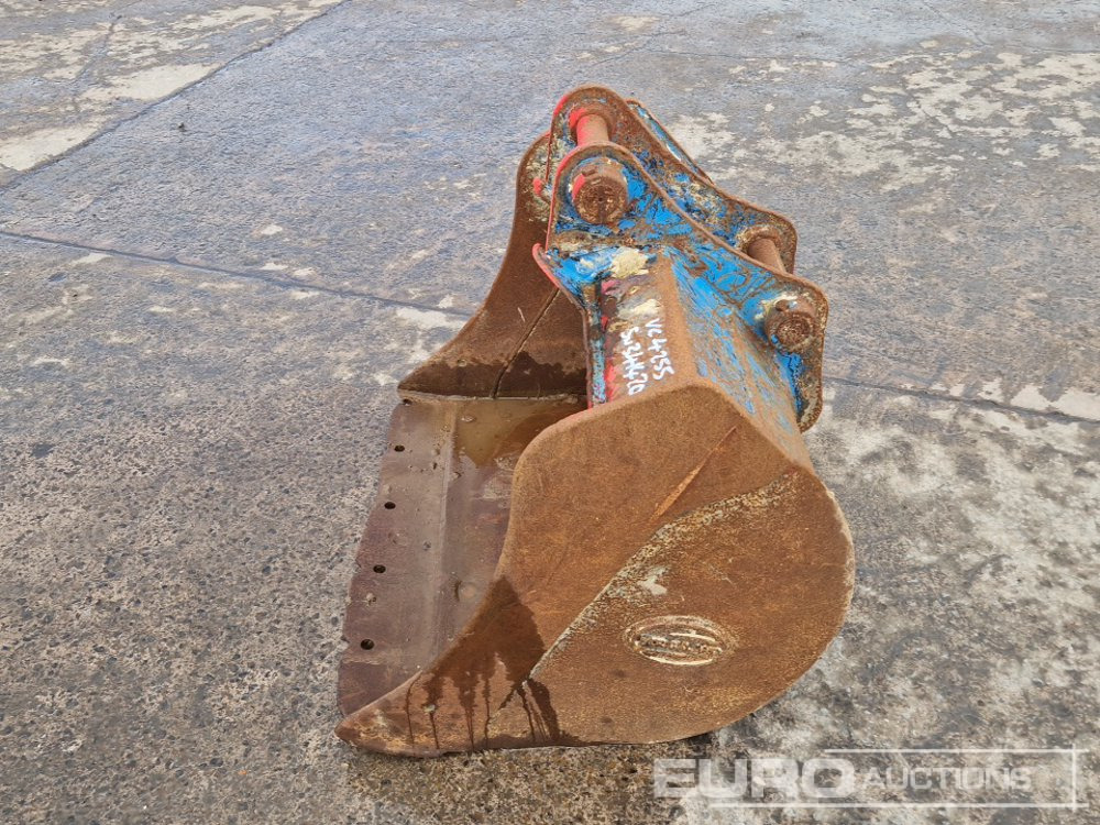 36" Strickland Digging Bucket 45mm Pin to suit 4-6 Ton Excavator - Bucket: picture 2 36" Strickland Digging Bucket 45mm Pin to suit 4-6 Ton Excavator - Bucket: picture 2