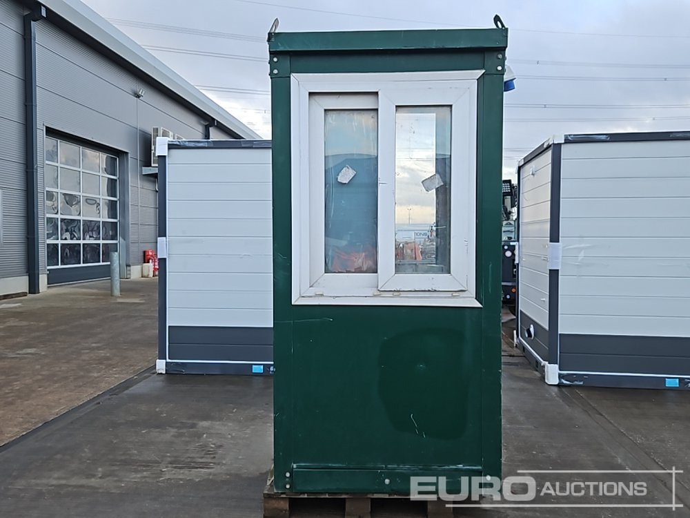 4'x4' Security Hut, Windows - Shipping container: picture 4 4'x4' Security Hut, Windows - Shipping container: picture 4