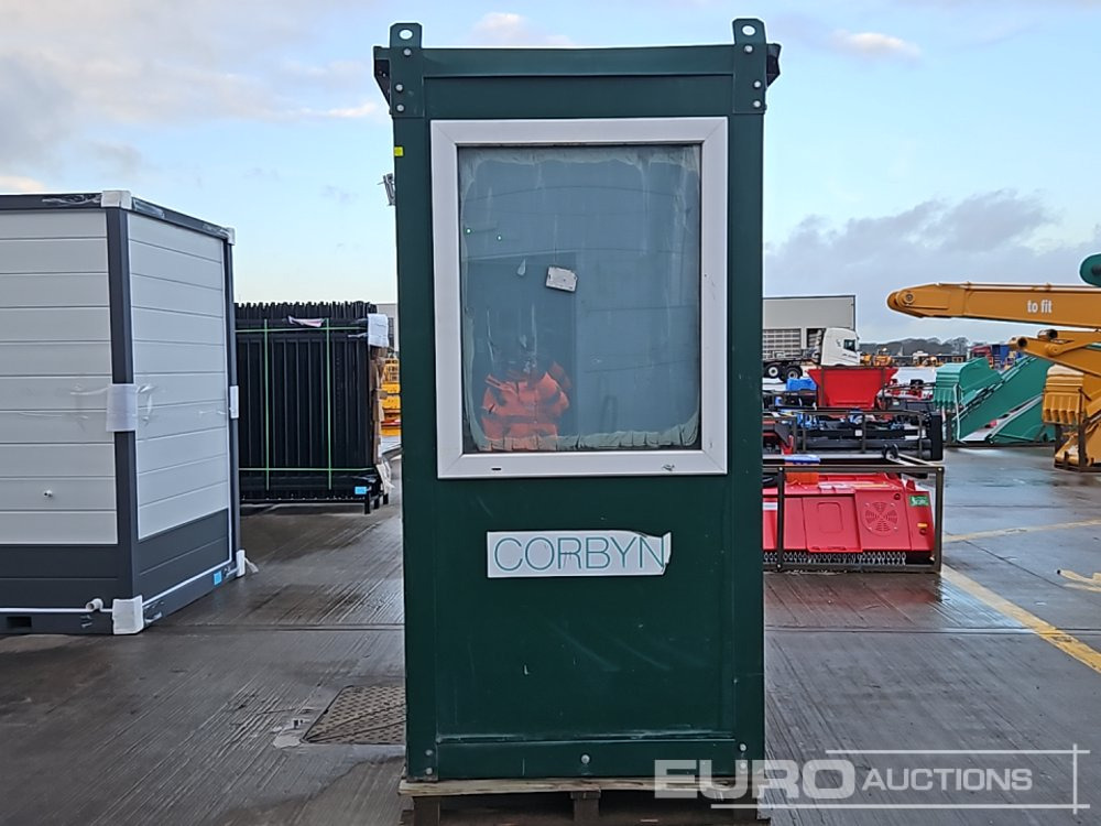 4'x4' Security Hut, Windows - Shipping container: picture 2 4'x4' Security Hut, Windows - Shipping container: picture 2