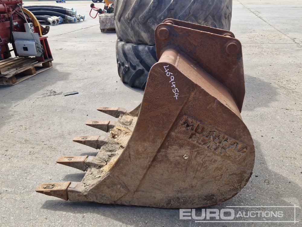 48" Digging Bucket 65mm Pn to suit 13 Ton Excavator - Bucket: picture 2 48" Digging Bucket 65mm Pn to suit 13 Ton Excavator - Bucket: picture 2