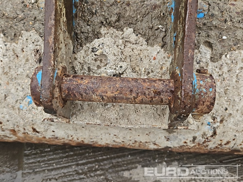 Bucket 48" Ditching 12" Digging Bucket 35-45mm Pin to suit Mini-6 Ton Excavator: picture 12