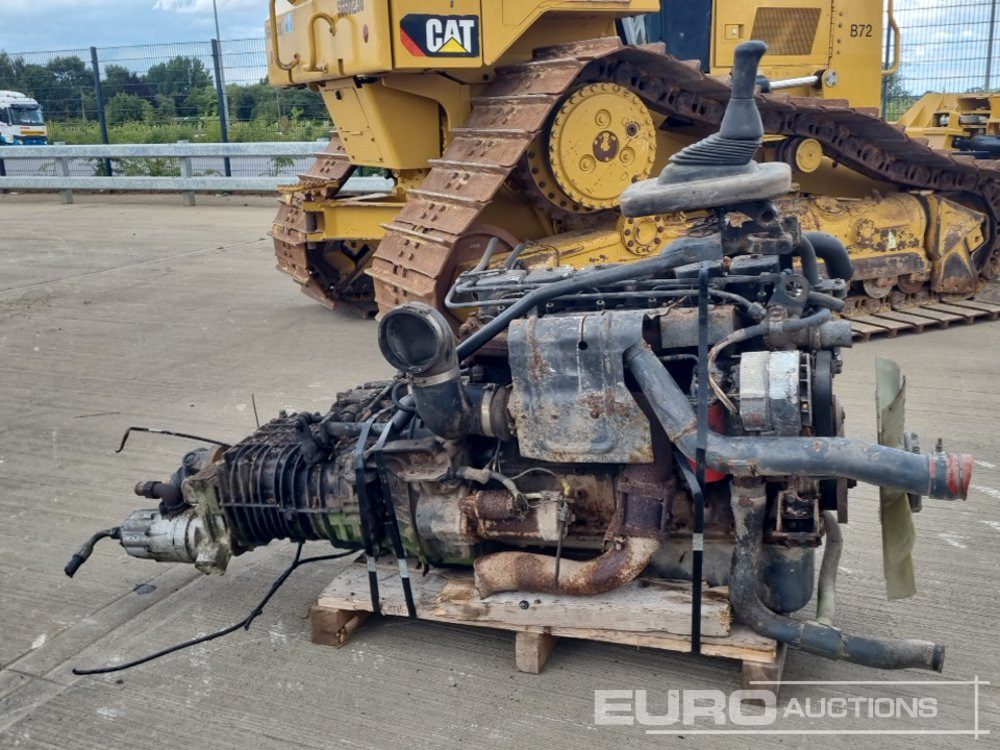 6 Cylinder Engine, Gearbox - Engine: picture 2 6 Cylinder Engine, Gearbox - Engine: picture 2