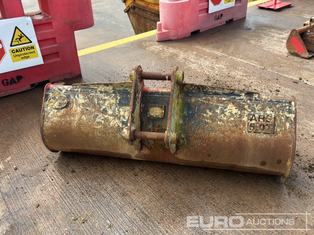 60" Strickland Ditching Bucket 45mm Pin to suit 4-6 Ton Excavator - Bucket: picture 3 60" Strickland Ditching Bucket 45mm Pin to suit 4-6 Ton Excavator - Bucket: picture 3