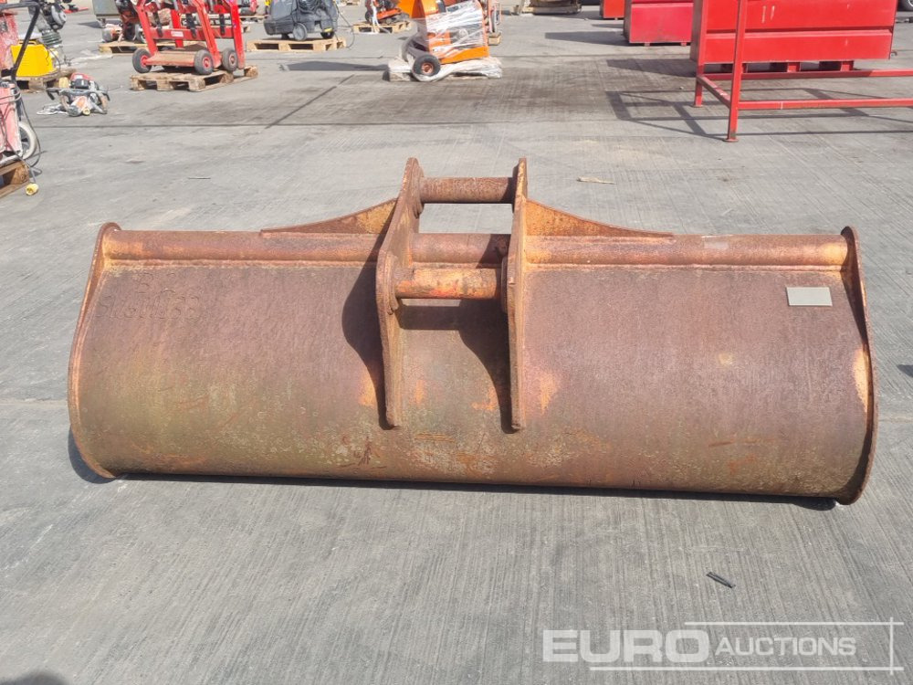 72" Ditching Bucket 65mm Pin to suit 13 Ton Excavator - Bucket: picture 4 72" Ditching Bucket 65mm Pin to suit 13 Ton Excavator - Bucket: picture 4