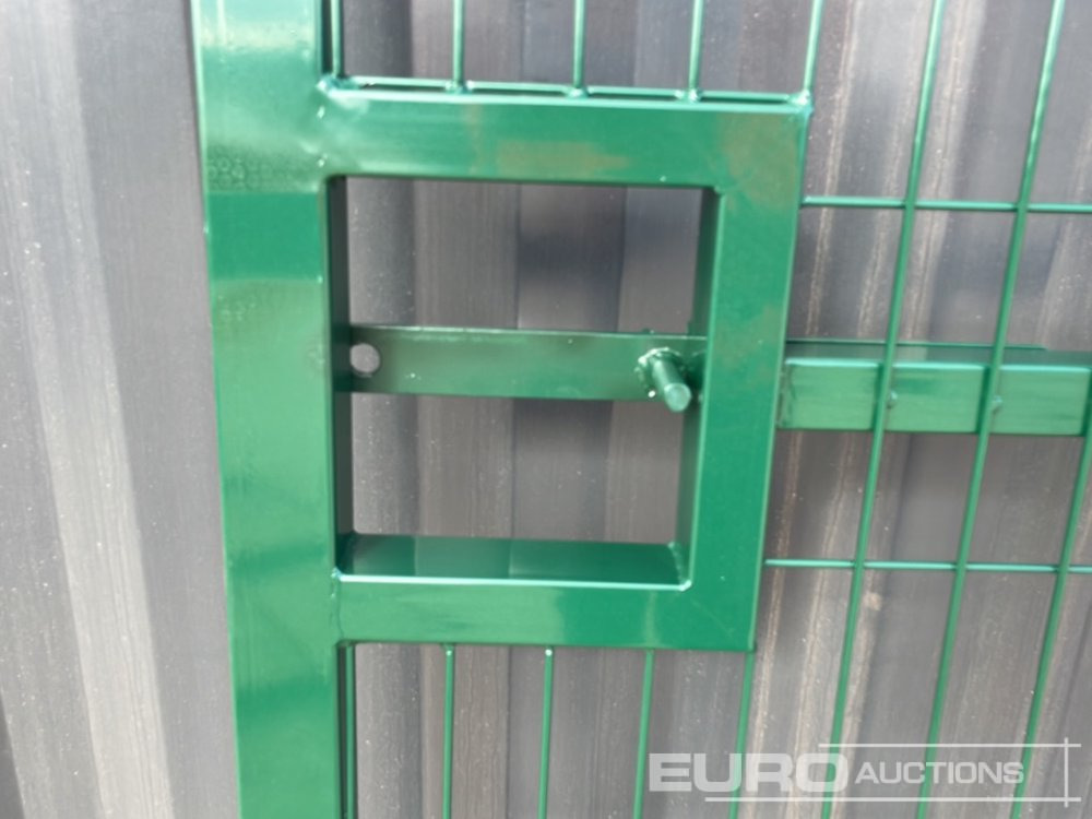 1.2m x 2.4m Pedestrian Gate, Heavy Duty Galvanized Powder Coated, 80mm x 80mm x 3m Post (2 of), Assembly Kit (Green) - Agricultural machinery: picture 4 1.2m x 2.4m Pedestrian Gate, Heavy Duty Galvanized Powder Coated, 80mm x 80mm x 3m Post (2 of), Assembly Kit (Green) - Agricultural machinery: picture 4