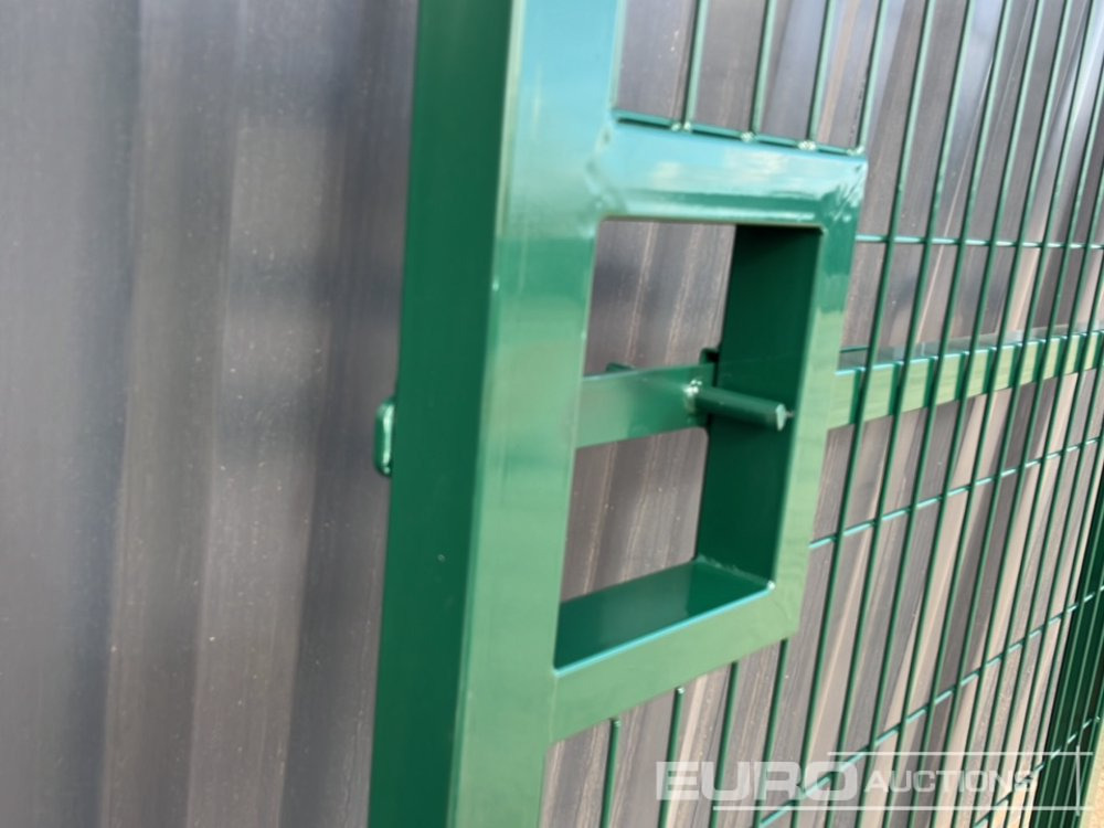 1.2m x 2.4m Pedestrian Gate, Heavy Duty Galvanized Powder Coated, 80mm x 80mm x 3m Post (2 of), Assembly Kit (Green) - Agricultural machinery: picture 5 1.2m x 2.4m Pedestrian Gate, Heavy Duty Galvanized Powder Coated, 80mm x 80mm x 3m Post (2 of), Assembly Kit (Green) - Agricultural machinery: picture 5